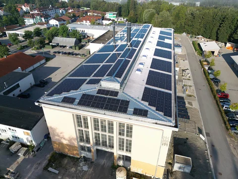 PV Anlage Layrizhalle PV Anlage Layrizhalle